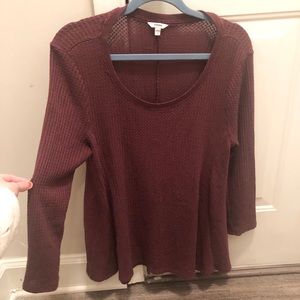 Large Burgundy Henley 3/4 sleeve sweater